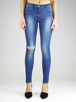 chaton delave jeans moulant en liberte tronconneuse